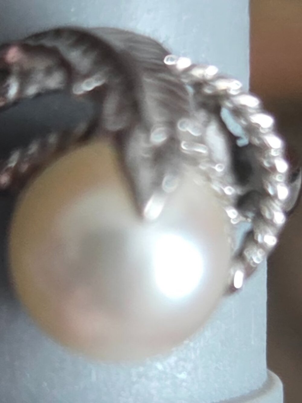 Vintage Crosby 10K White Gold Cultured Pearl Ring - Size 5 - Picture 2 of 11